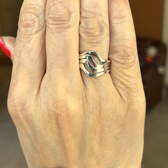 New Sterling Silver 925 Openwork Wave Ring Size 8 - Picture 5 of 6